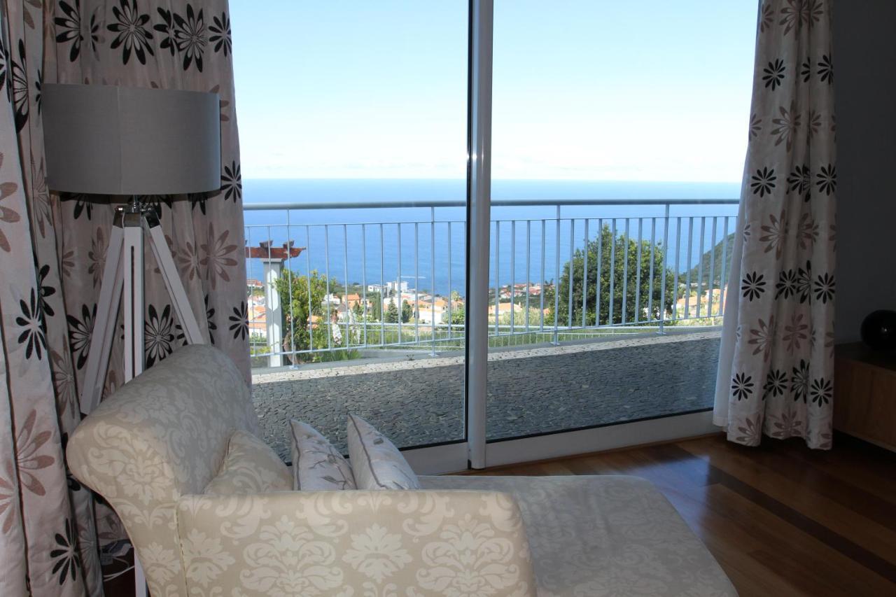 Villa Abreu - A Wonderful Ocean View Calheta  Esterno foto