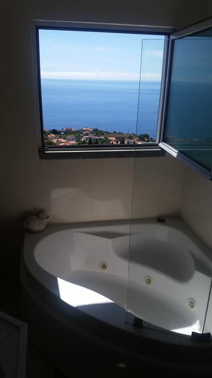Villa Abreu - A Wonderful Ocean View Calheta  Esterno foto