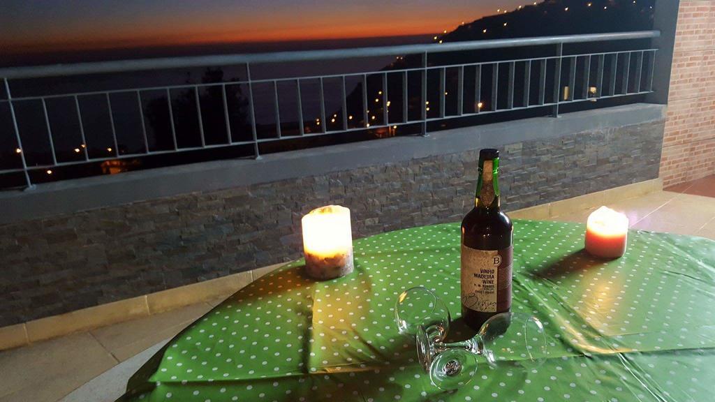 Villa Abreu - A Wonderful Ocean View Calheta  Esterno foto
